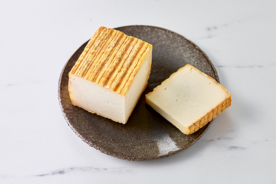 Le Pavé de Tavys, fromage nature Le Plateau du Gerny