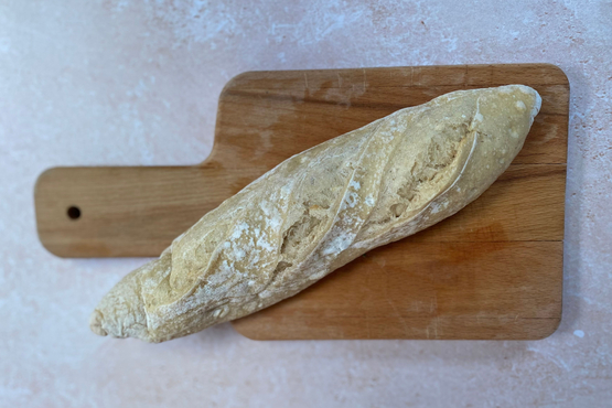 Petite baguette tradition au levain précuite sous-vide Brutus Le Levain bio