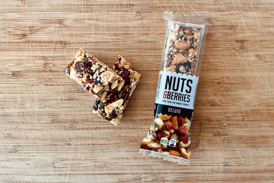 Energy bar Deluxe, Nuts & Berries bio