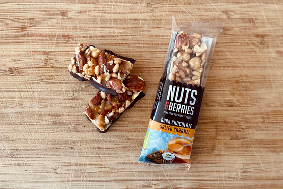 Energy bar chocolat noir & caramel salé, Nuts & Berries bio