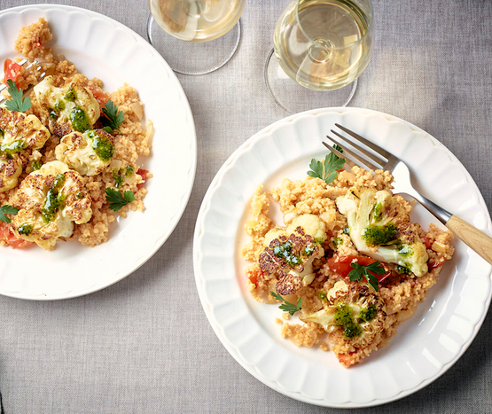 Chou-fleur rôti, couscous et sauce noisette bio