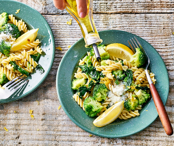 Fusilli frais au brocoli, parmesan et citron bio