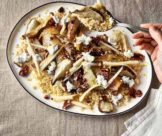 Salade de topinambours, poires et fromage frais bio