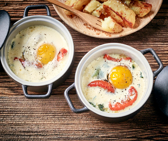 Oeufs cocotte aux tomates séchées bio