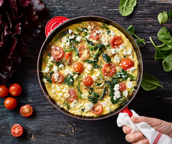 Frittata au chèvre, épinards et tomates cerises bio