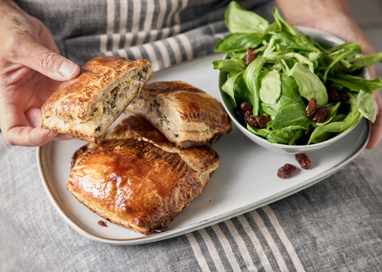 Feuilletés aux champignons et salade de blé bio