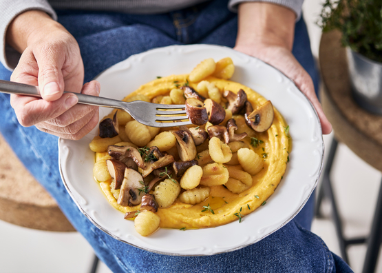 Gnocchis et champignons poêlés, crème de butternut bio
