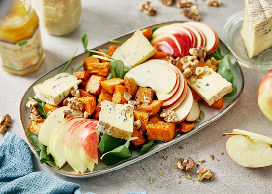 Salade de patate douce rôtie, pomme et fromage de chèvre Les Filles