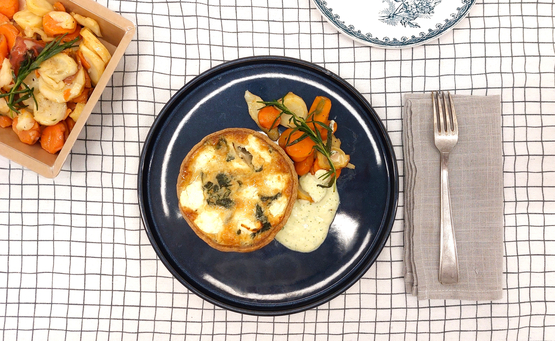 Quiche aux légumes rôtis, sauce au yaourt Les Filles
