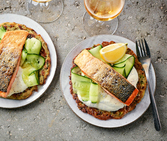 Saumon rôti et socca à la courgette