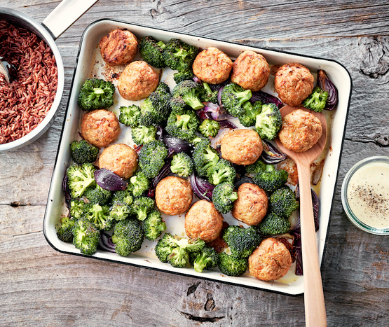 Boulettes de volaille et brocoli rôti