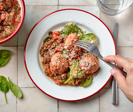 Boulettes sauce tomate, lentilles et épinards