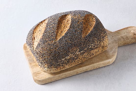 Brood met maanzaad
