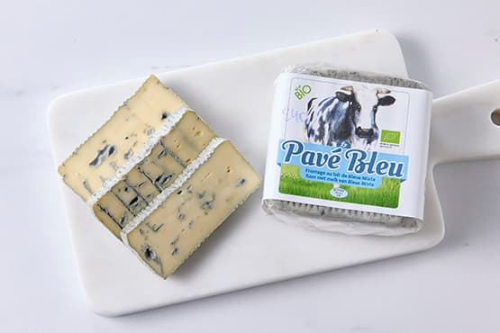 Blauwe kaas van rauwe koemelk, Ferme de la Bourgade