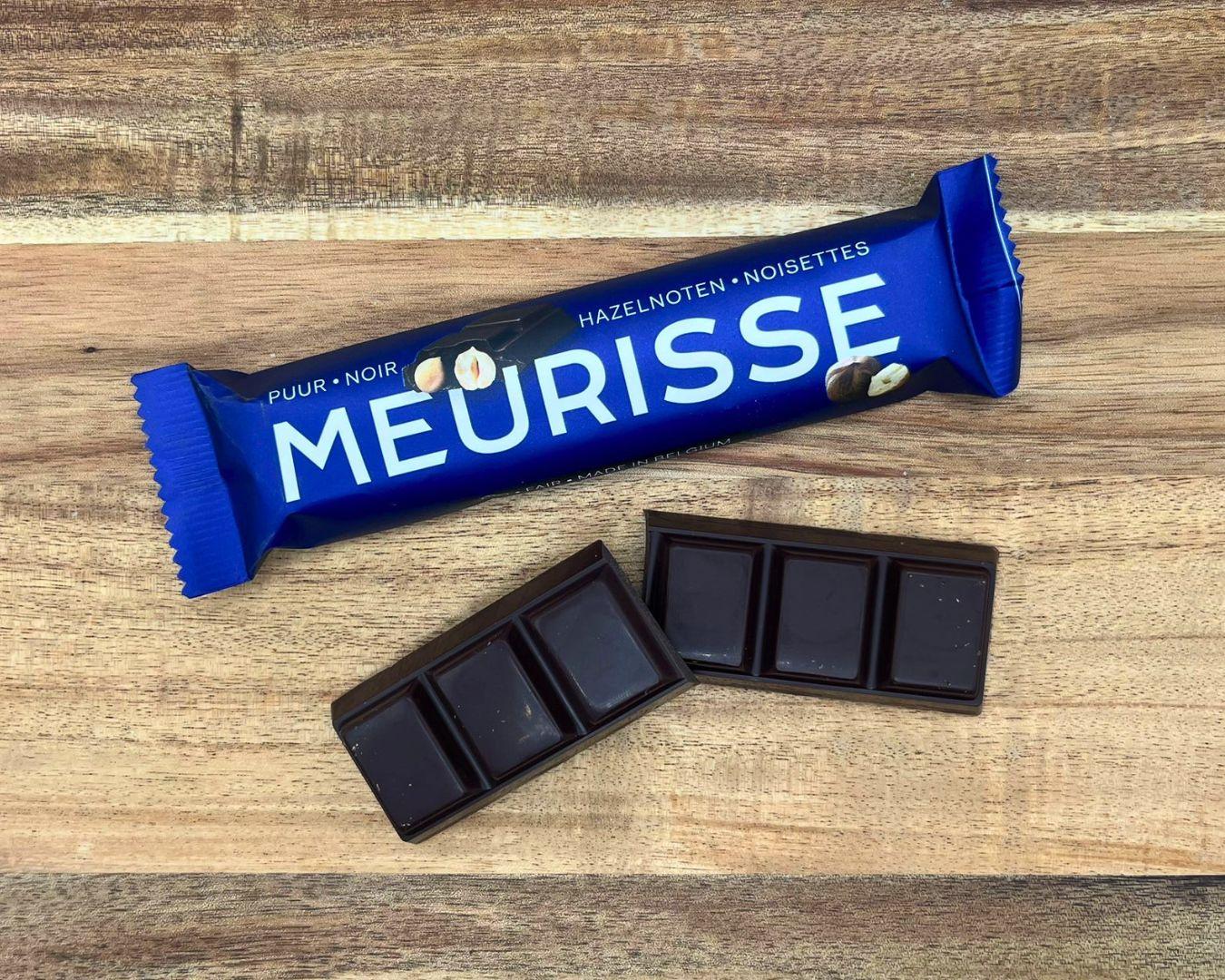 Pure chocoladereep met hazelnoten online kopen