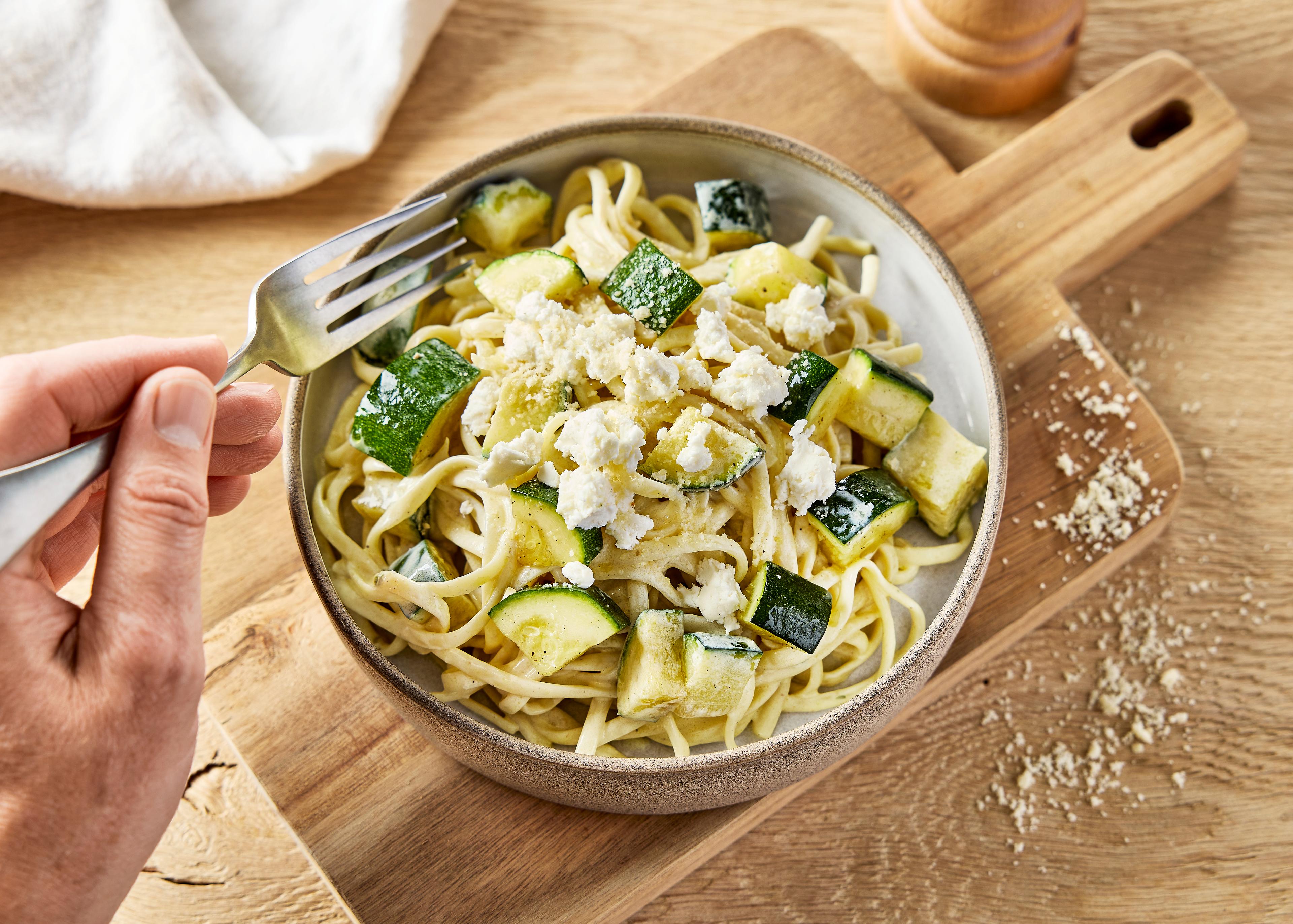 Tagliatelles courgettes, chèvre et amande (plat à réchauffer)