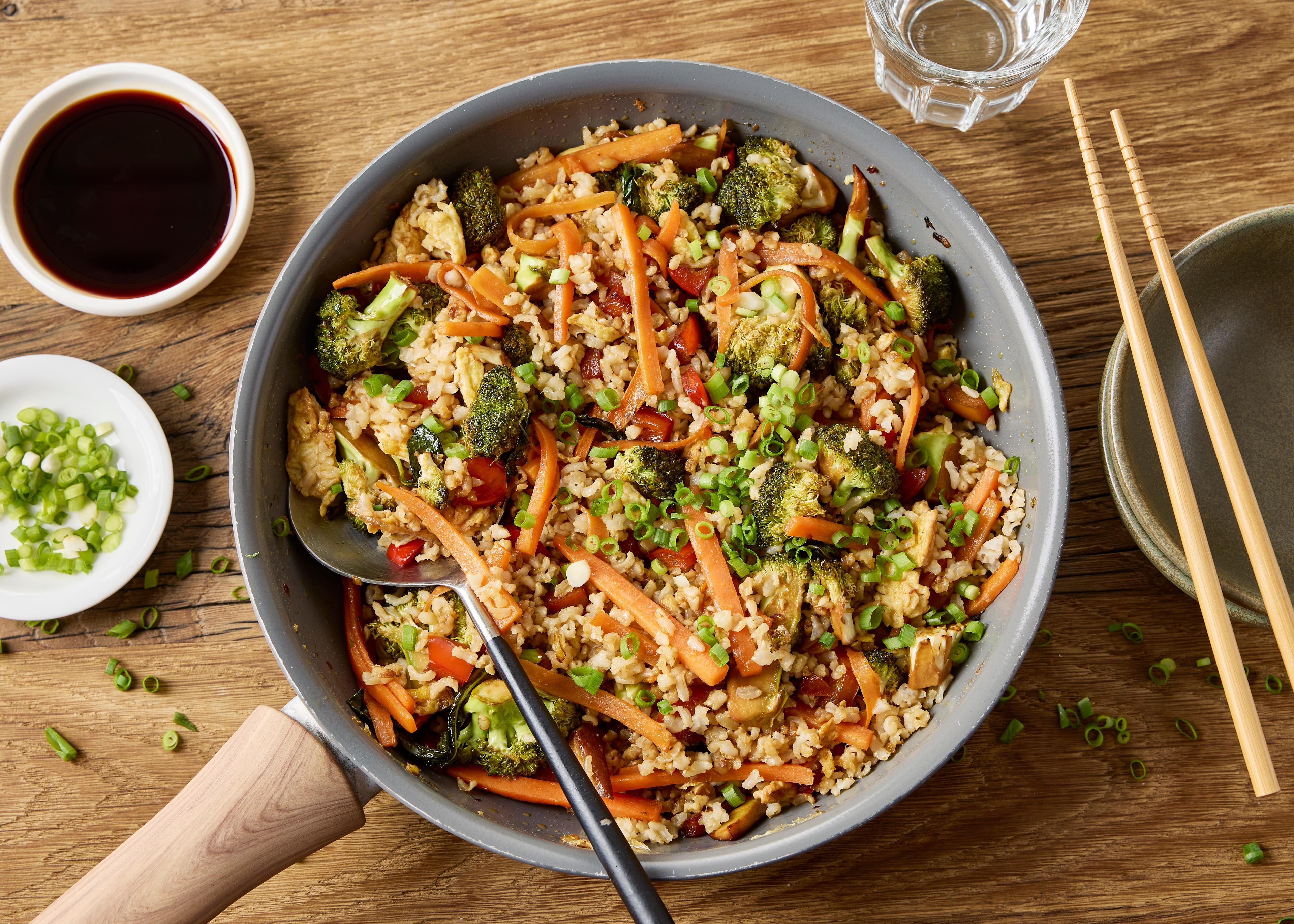 Riz sauté aux poivrons et brocoli