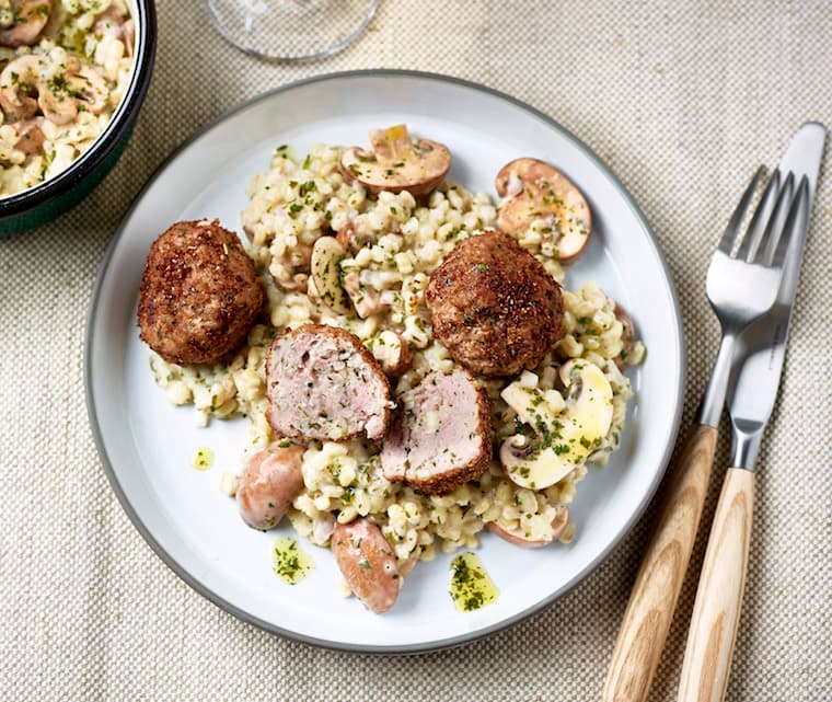 Boulets au persil, orge perlé aux champignons