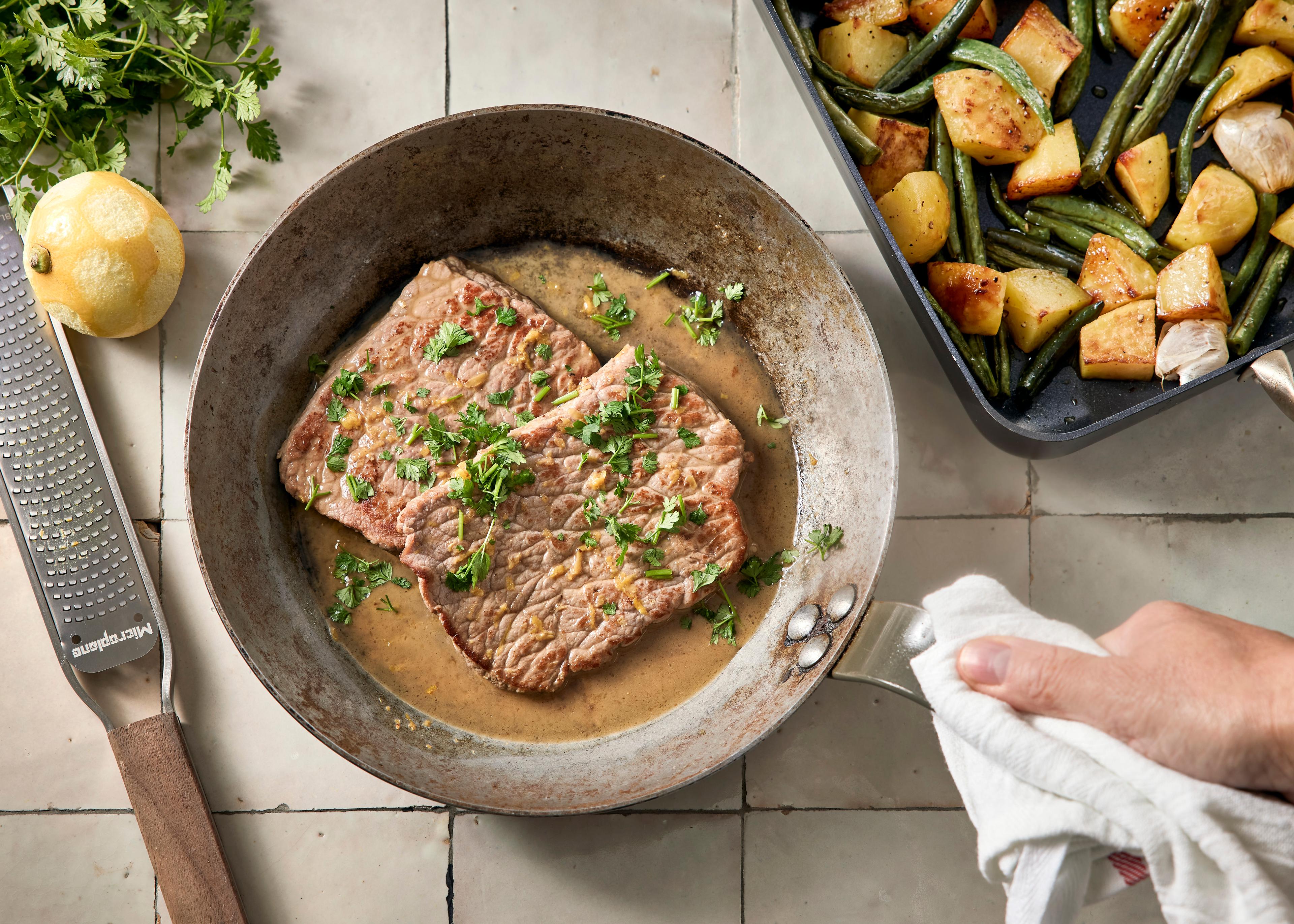 Escalopes de veau au citron, haricots verts et pommes de terre