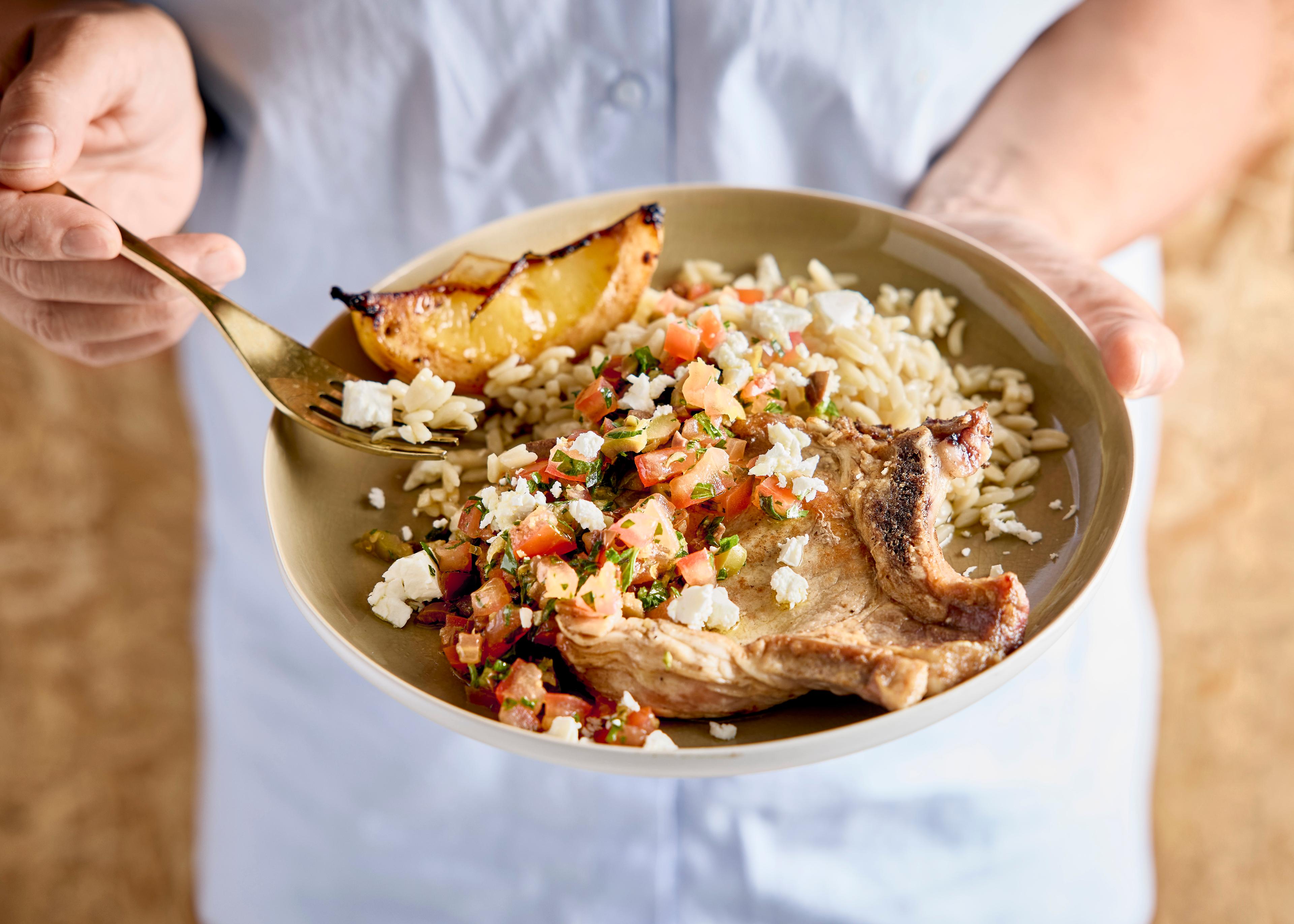 Côte de porc à la grecque, orzo