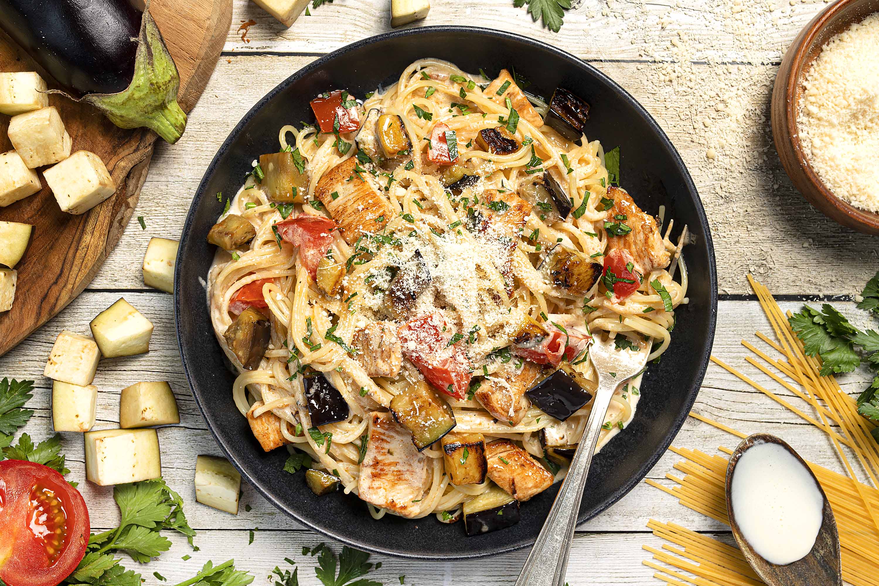 Spaghetti, poulet et aubergines à la crème