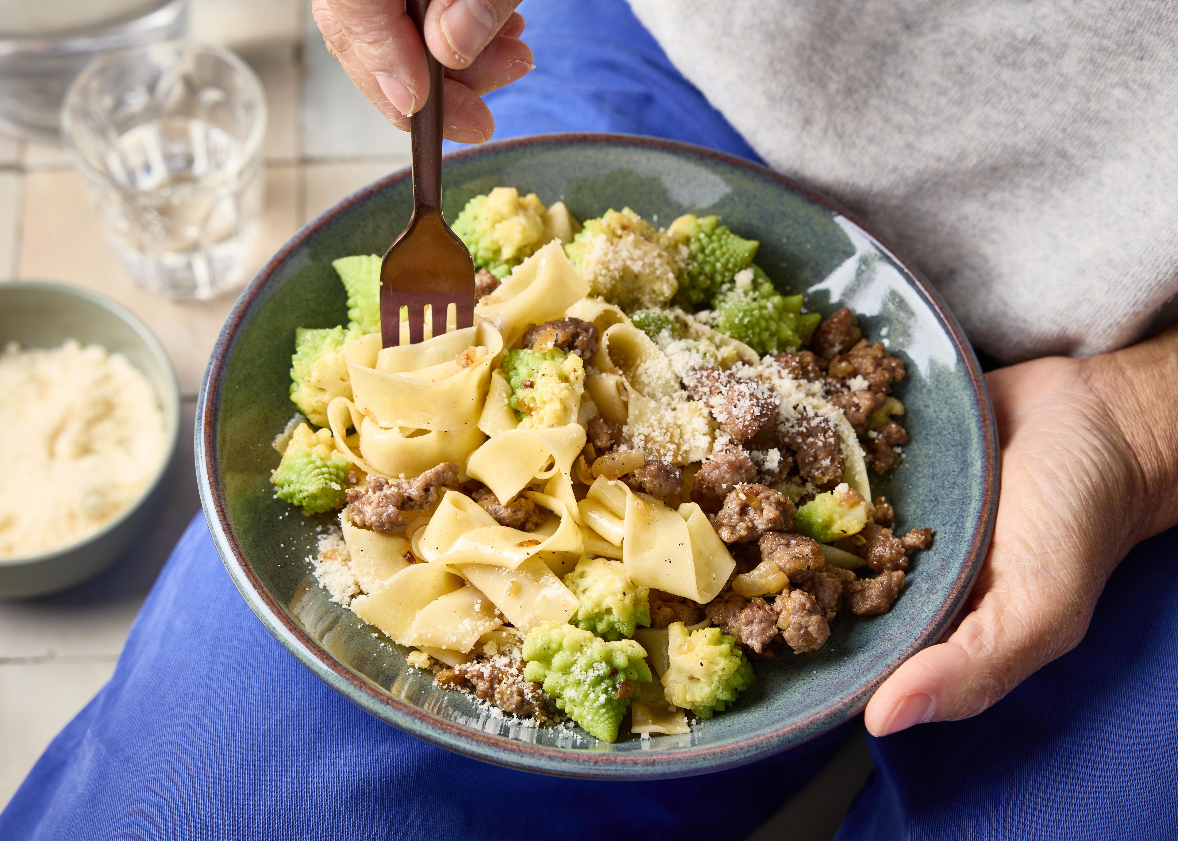 Pappardelles fraîches, haché et chou romanesco