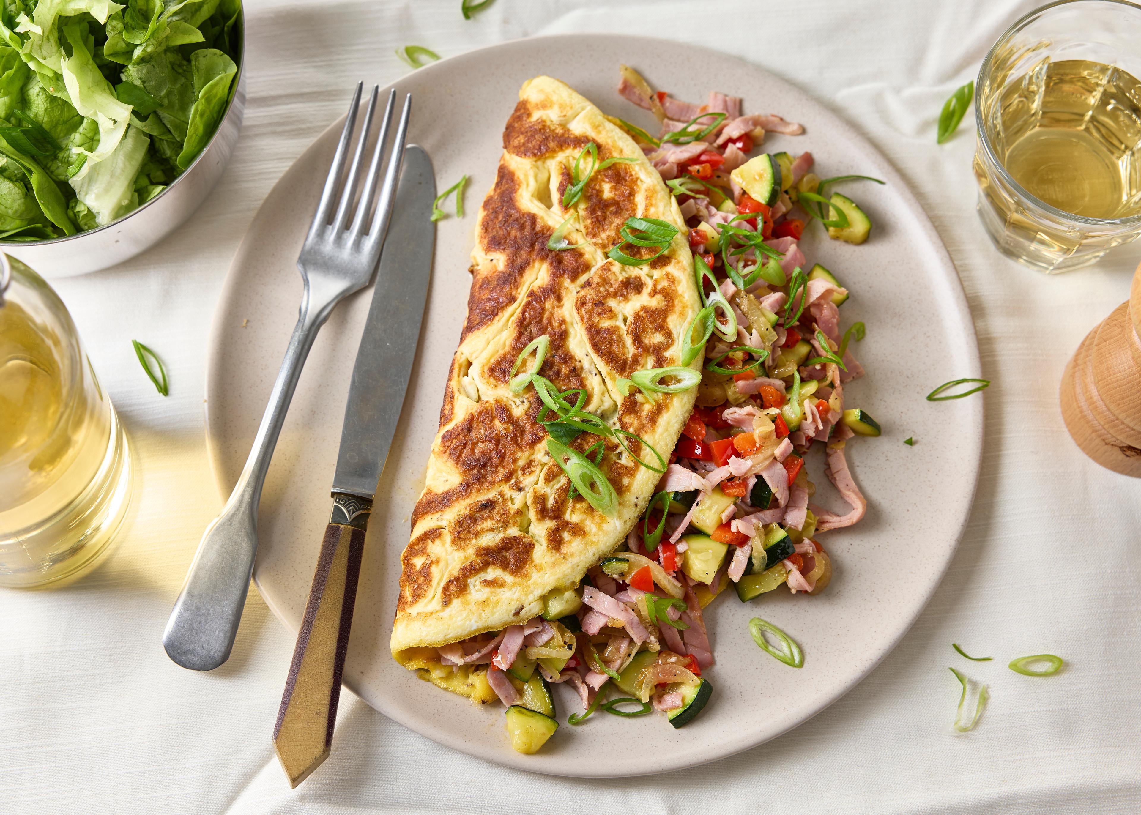 Omelette au jambon et légumes d'été