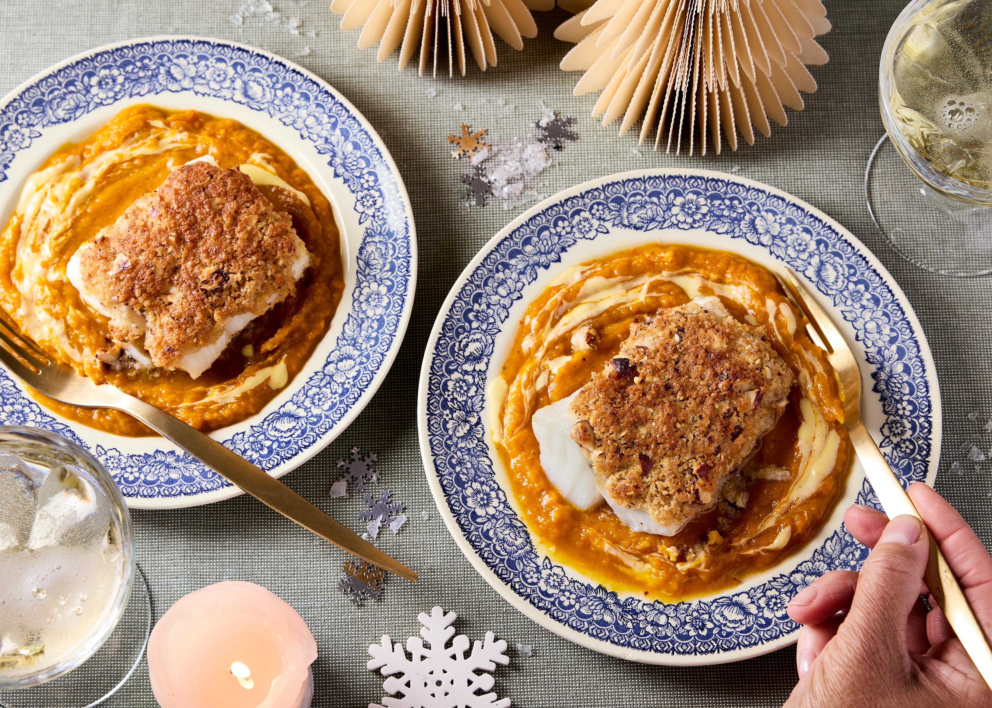 Filet de bar, crumble de noisette, purée de butternut à la cannelle