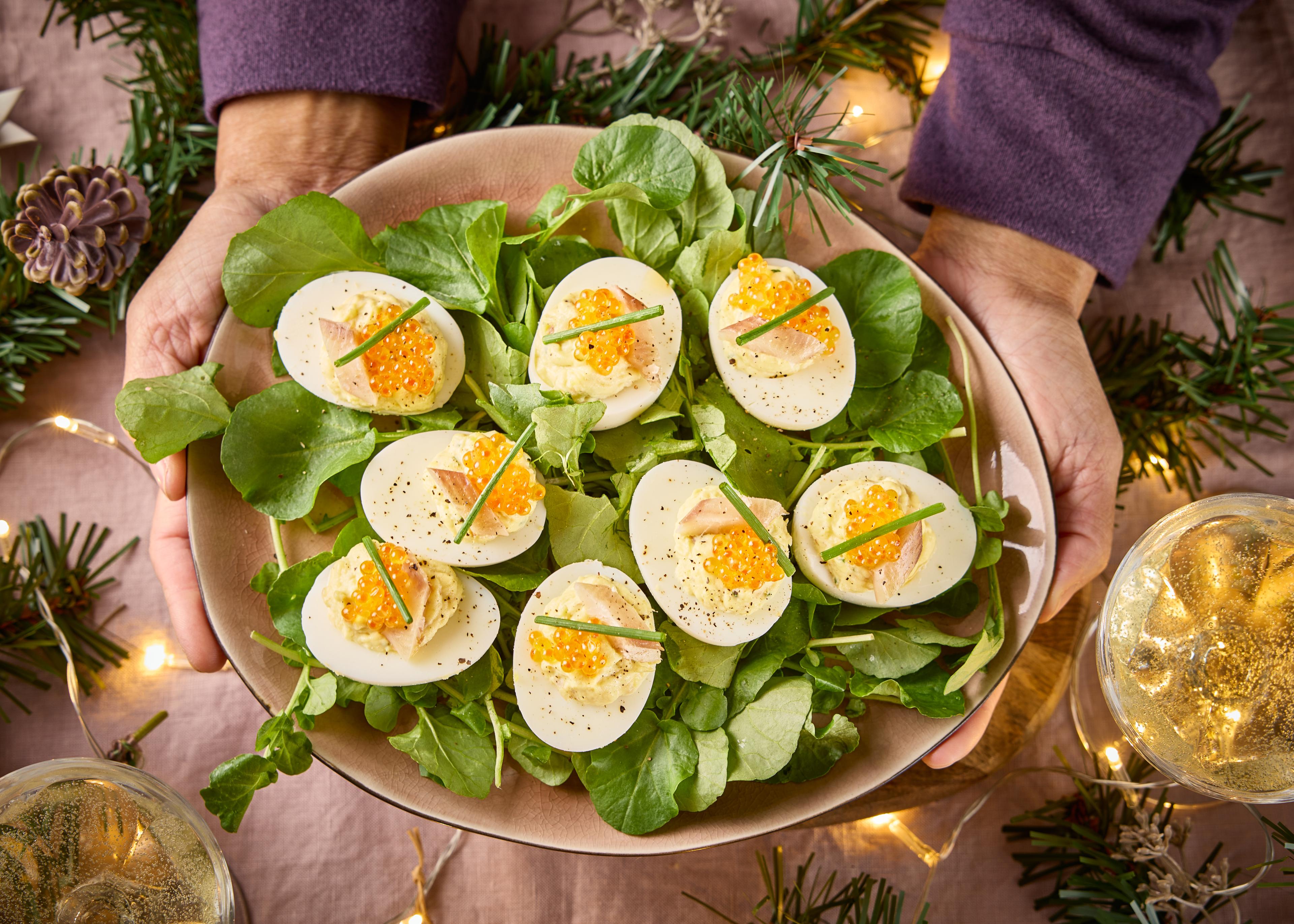 Mimosamieren met gerookte forel